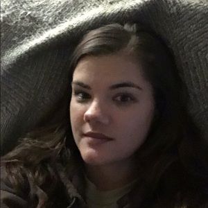 Meet your Posher, Casey